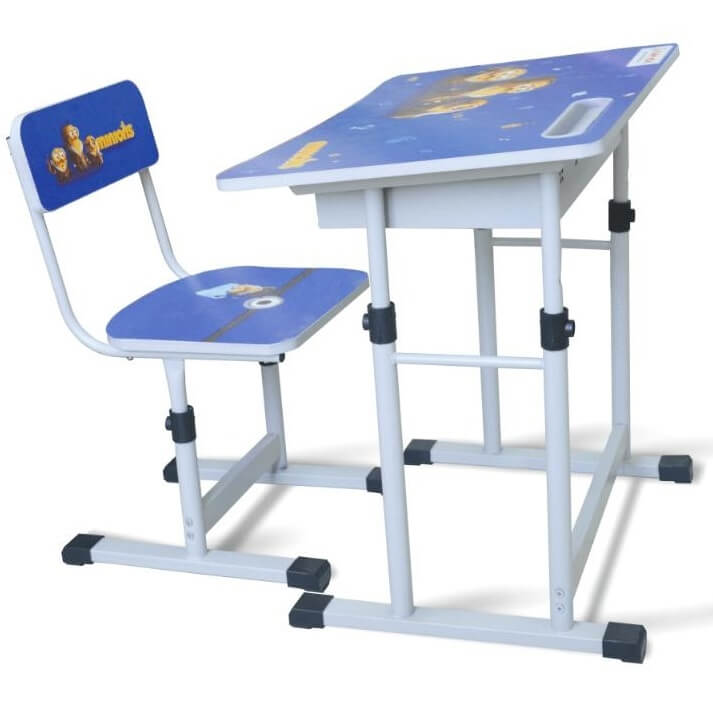 Bàn ghế học sinh BHS-13-06 có thể điều chỉnh chiều cao được.